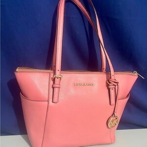 Michael Kors Charlotte Large Top Zip Leather Tote Light Berry Sorbet Pink NWOT